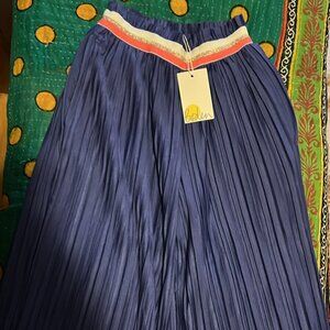 Mini Boden size 6-7Y (122cm), Blue